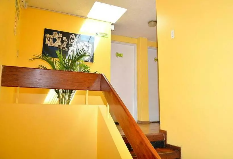 Retkeilymaja Hostal Terra 3   Base Aérea