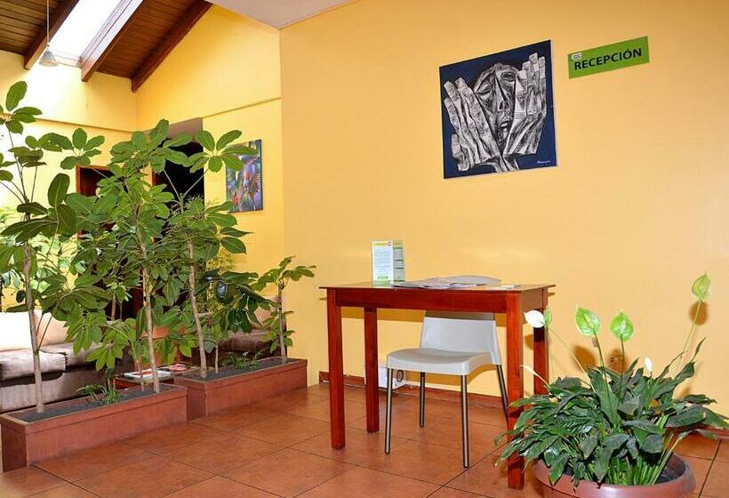 Herberge Hostal Terra 3 Base Aérea