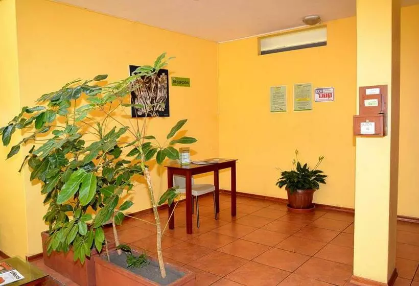 Retkeilymaja Hostal Terra 3   Base Aérea