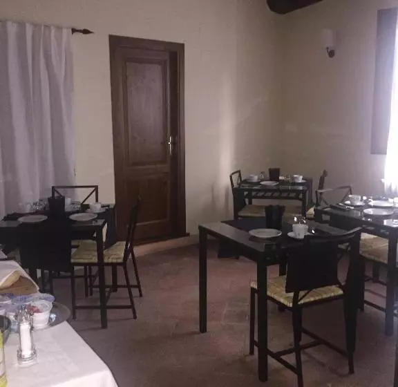 تختخواب و صبحانه Locanda Petrella