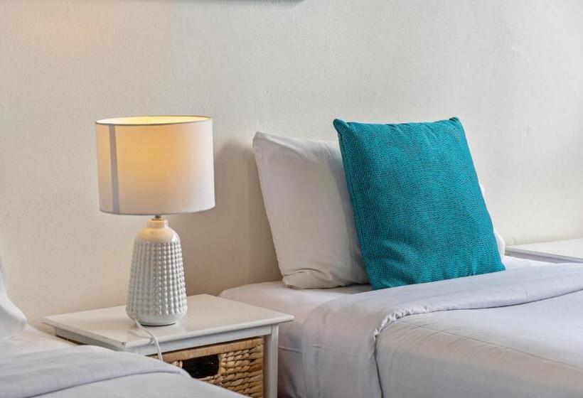 Hi Ho Beach Apartments On Broadbeach