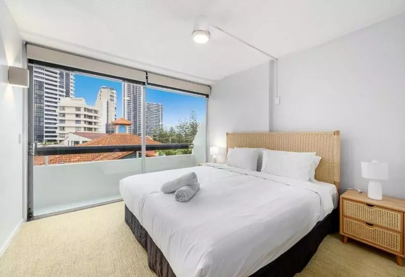 Hi Ho Beach Apartments On Broadbeach