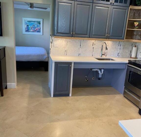 בית מלון כפרי Atlantic Shores Vacation Villas