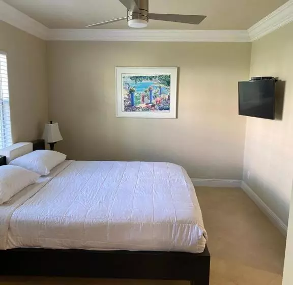 ホテル Atlantic Shores Vacation Villas