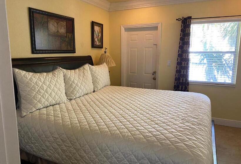 בית מלון כפרי Atlantic Shores Vacation Villas