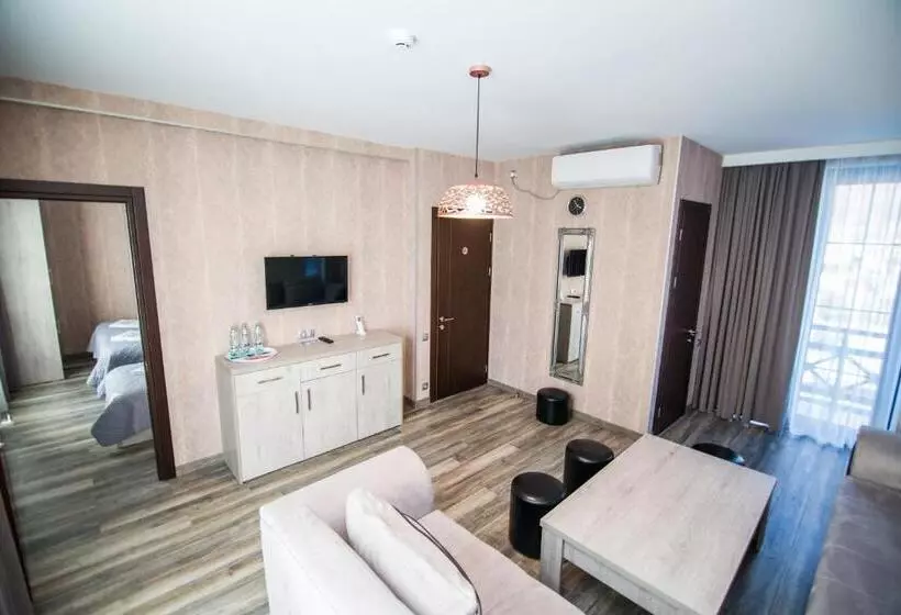 ホテル Milano Palace Borjomi