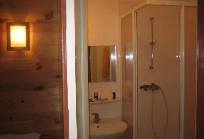 Hotelli O Chalet 1700