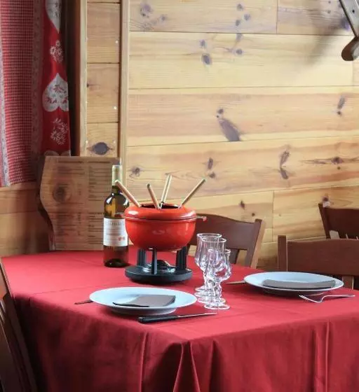 Hotelli O Chalet 1700