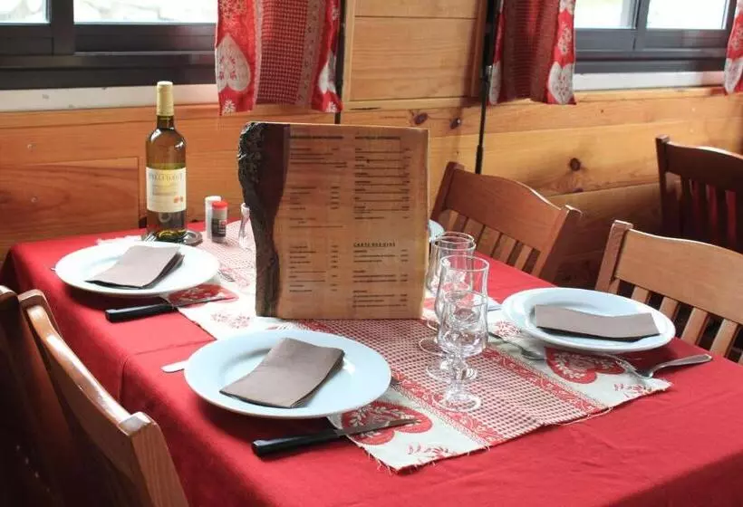 Hotelli O Chalet 1700