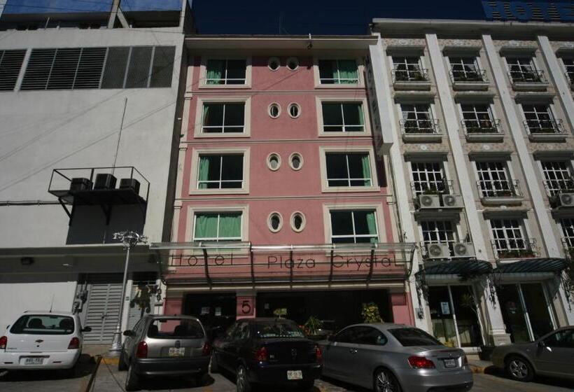 Hotel Plaza Crystal