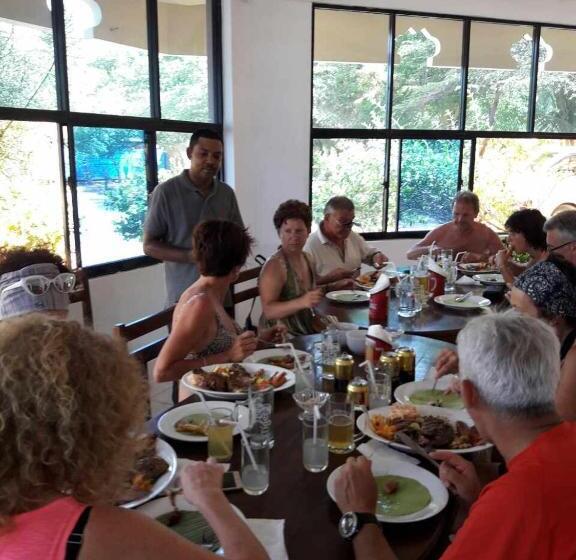 هتل Sea View Beach