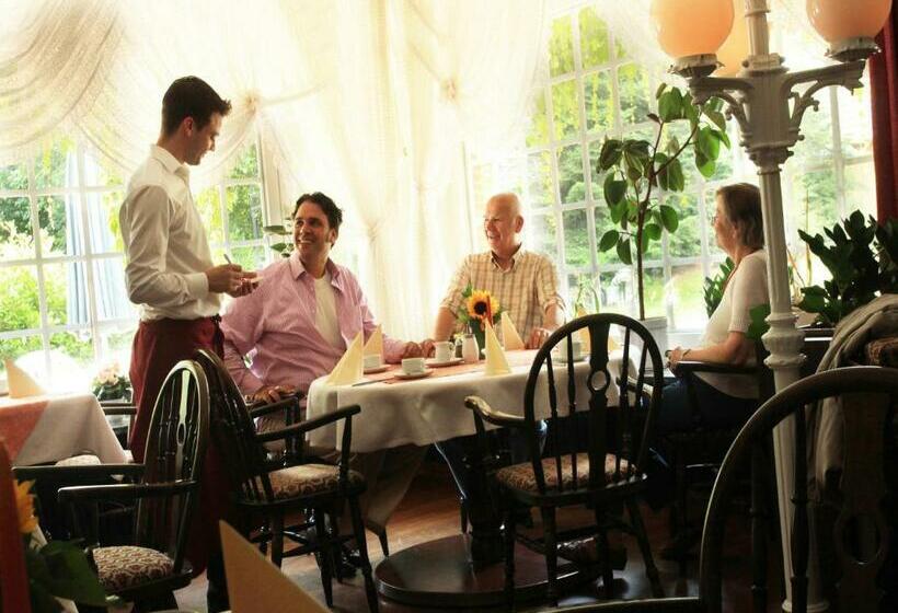 بنسيون Landhaus Heideschmiede