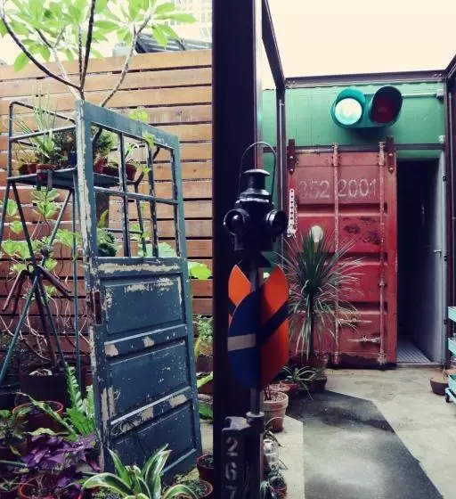 旅充人文 Travel Charger Hostel