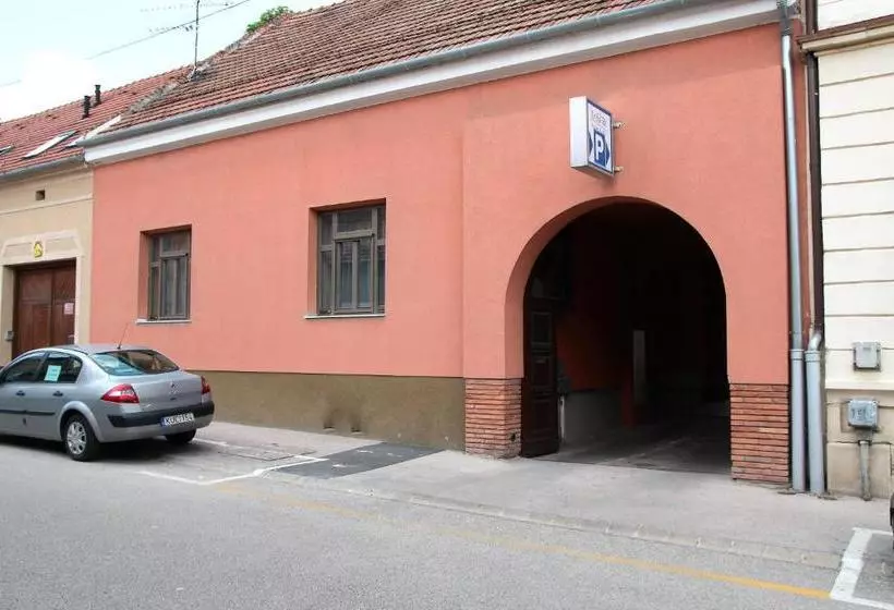 ベッドアンドブレックファースト Erhardt Superior Rooms