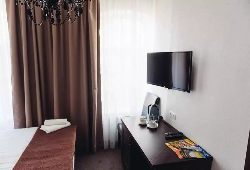 هتل Biplan City
