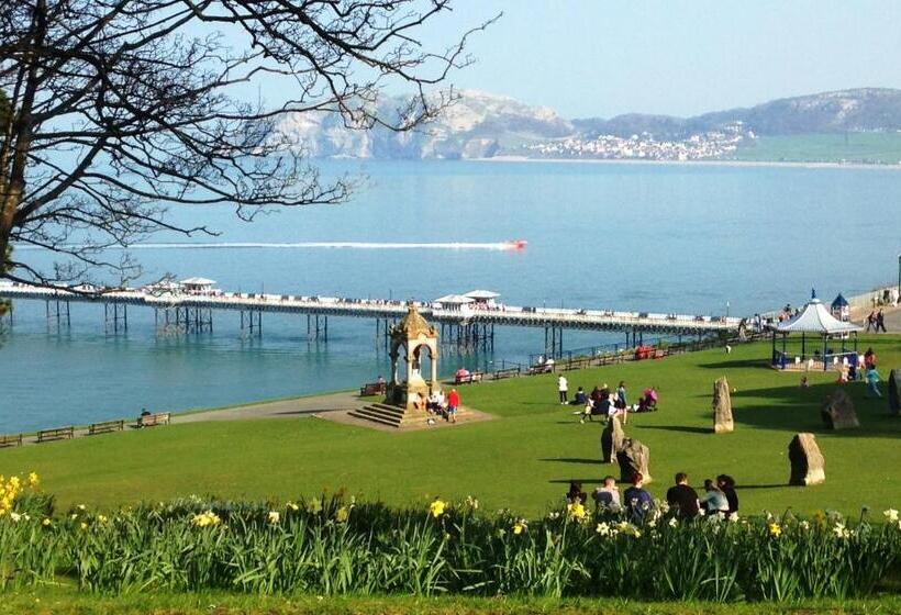 ホテル Milverton House