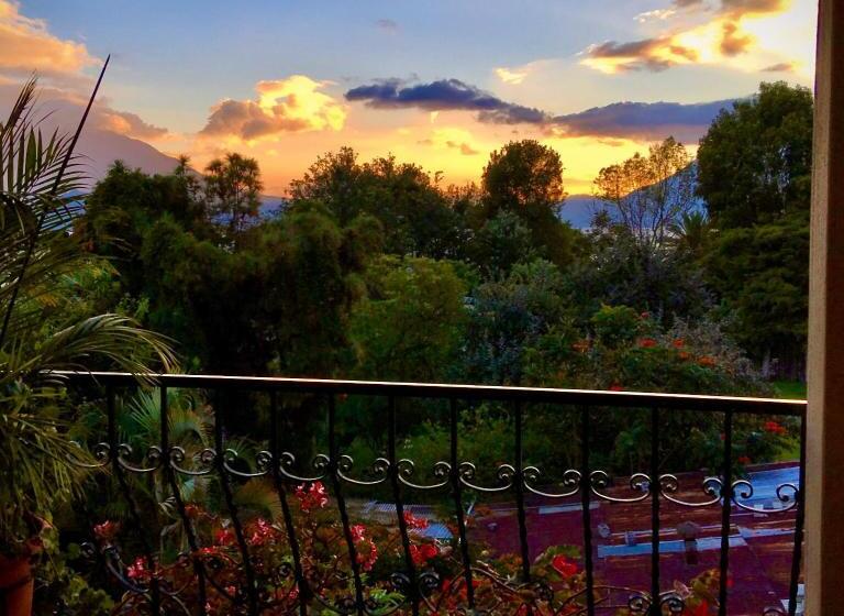 هتل Posada De Los Volcanes