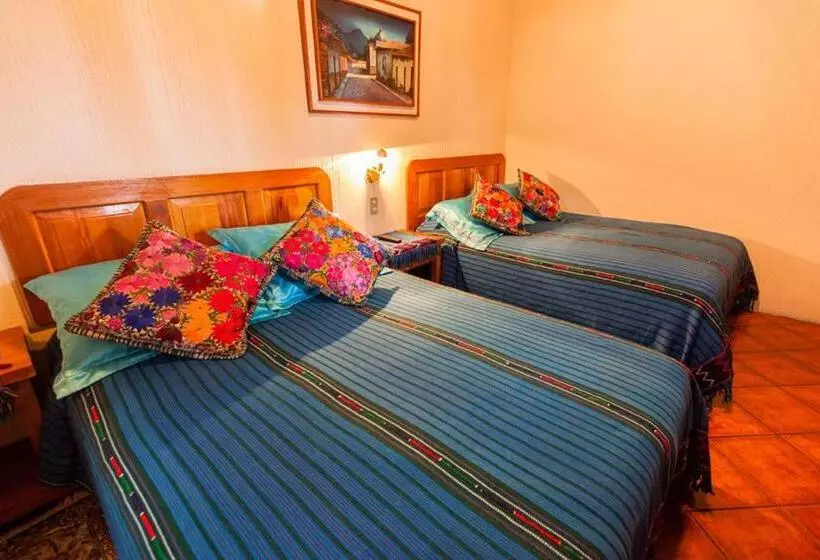 هتل Posada De Los Volcanes