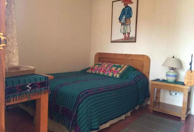 هتل Posada De Los Volcanes