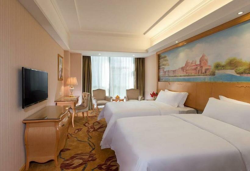 Vienna Hotel Shenzhen Baoneng City Plaza