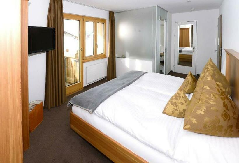 בית מלון כפרי Alpina