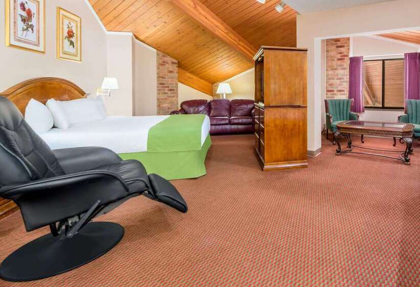 Hotel Baymont By Wyndham Enid