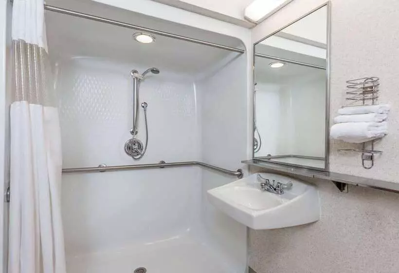 酒店 Baymont By Wyndham Howell/brighton