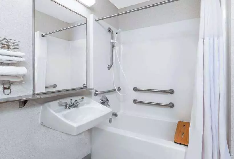 酒店 Baymont By Wyndham Howell/brighton