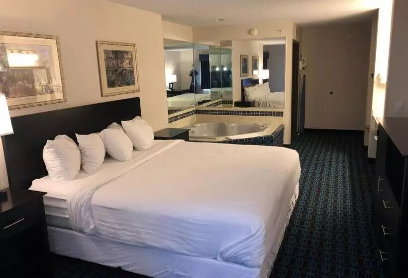 酒店 Baymont By Wyndham Howell/brighton