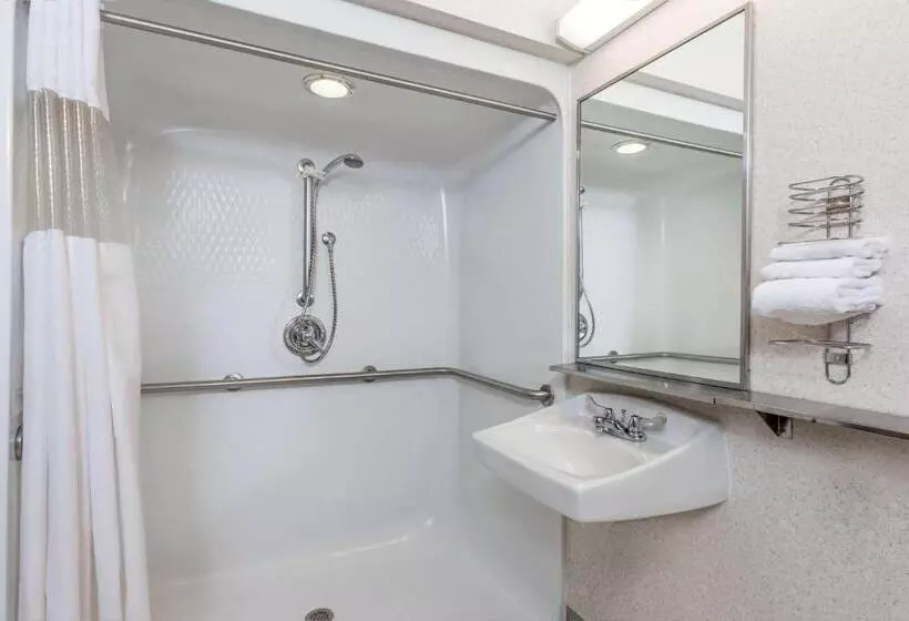 酒店 Baymont By Wyndham Howell/brighton