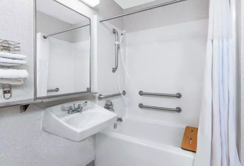 酒店 Baymont By Wyndham Howell/brighton