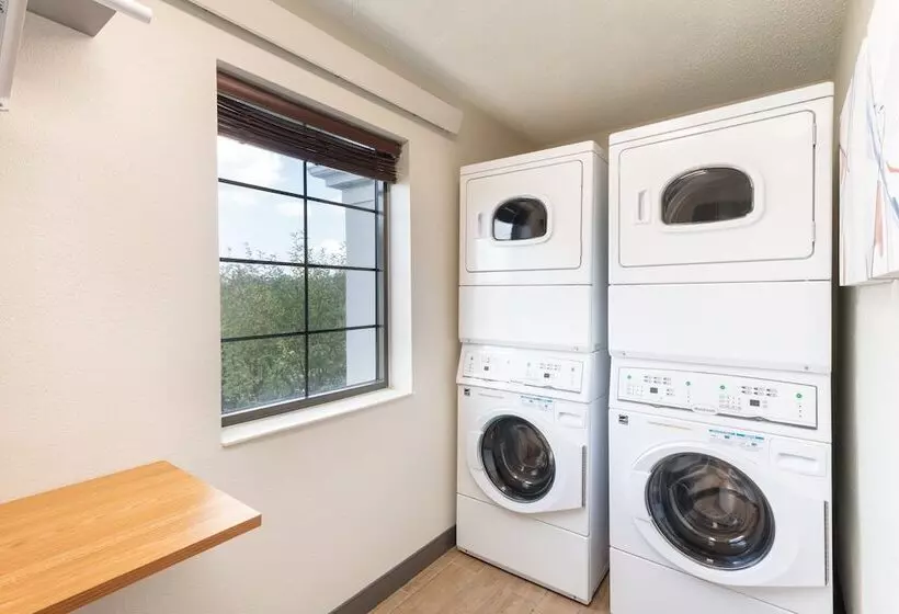 هتل Candlewood Suites Eagan   Mall Of America Area, An Ihg