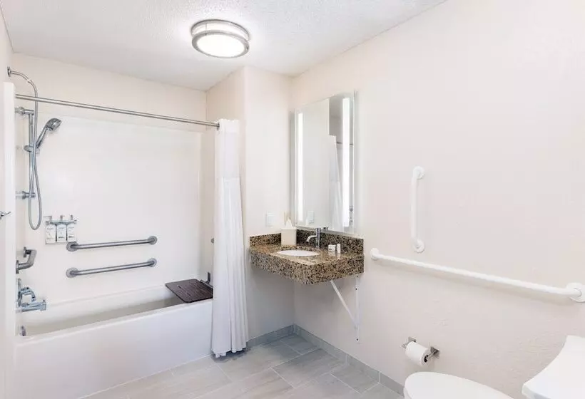 هتل Candlewood Suites Eagan   Mall Of America Area, An Ihg