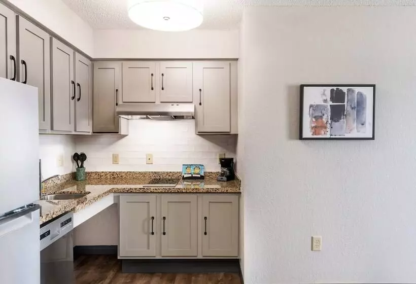 هتل Candlewood Suites Eagan   Mall Of America Area, An Ihg