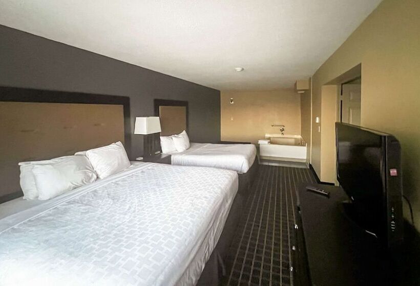 Clarion Hotel & Suites