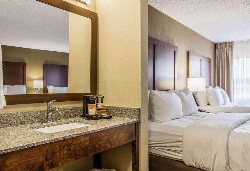 Отель Comfort Inn Norwalk  Sandusky