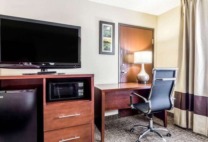 Отель Comfort Inn Norwalk  Sandusky