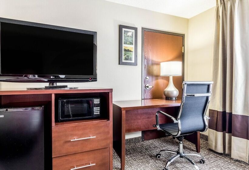 Отель Comfort Inn Norwalk  Sandusky