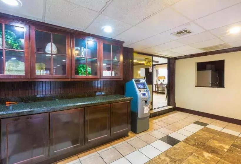 Oyo Hotel Baton Rouge Mid City