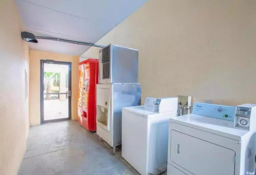 Oyo Hotel Baton Rouge Mid City