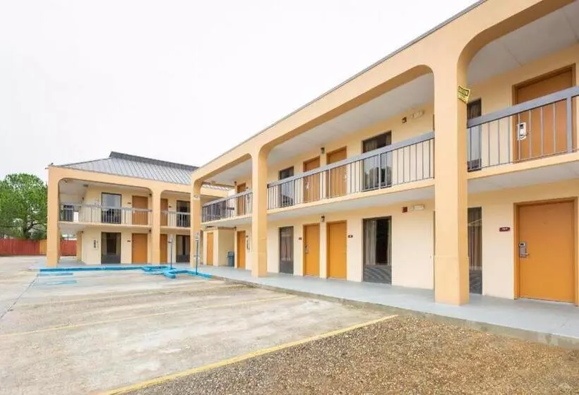 Oyo Hotel Baton Rouge Mid City