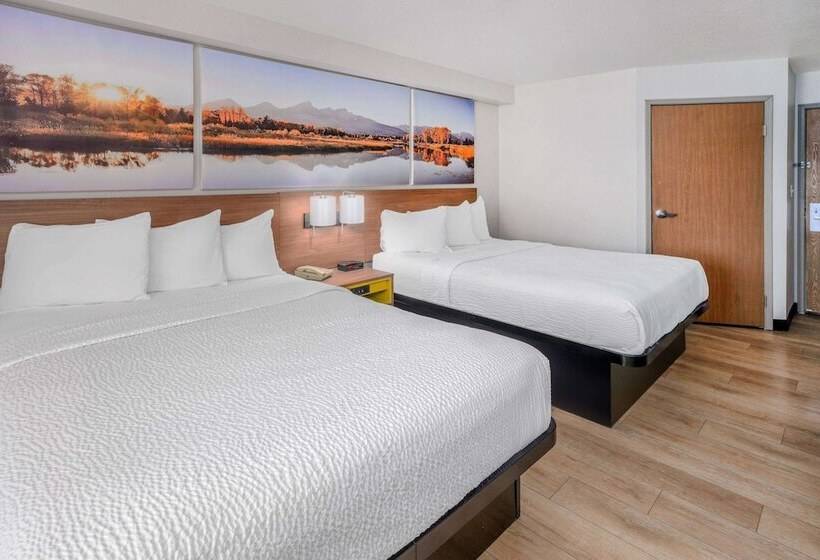 호텔 Days Inn & Suites By Wyndham Greeley