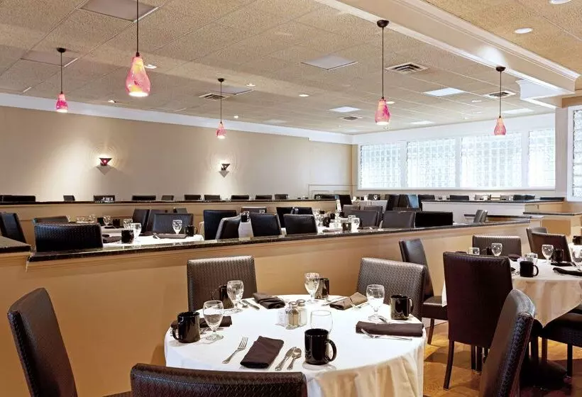 Otel Doubletree By Hilton Cape Cod Hyannis