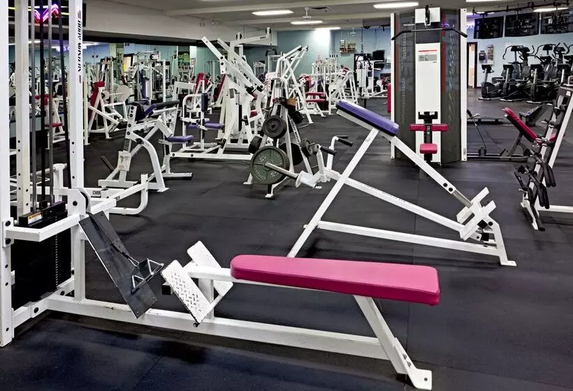 Otel Doubletree By Hilton Cape Cod Hyannis