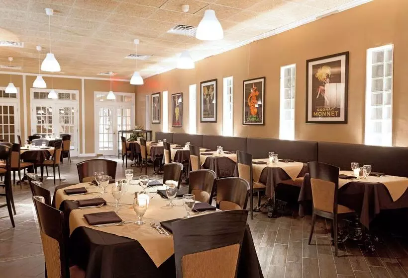 Otel Doubletree By Hilton Cape Cod Hyannis