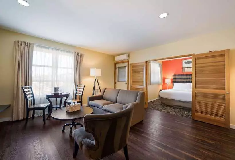 Inn At Port Gardner Everett Waterfront, Ascend Hotel Collection