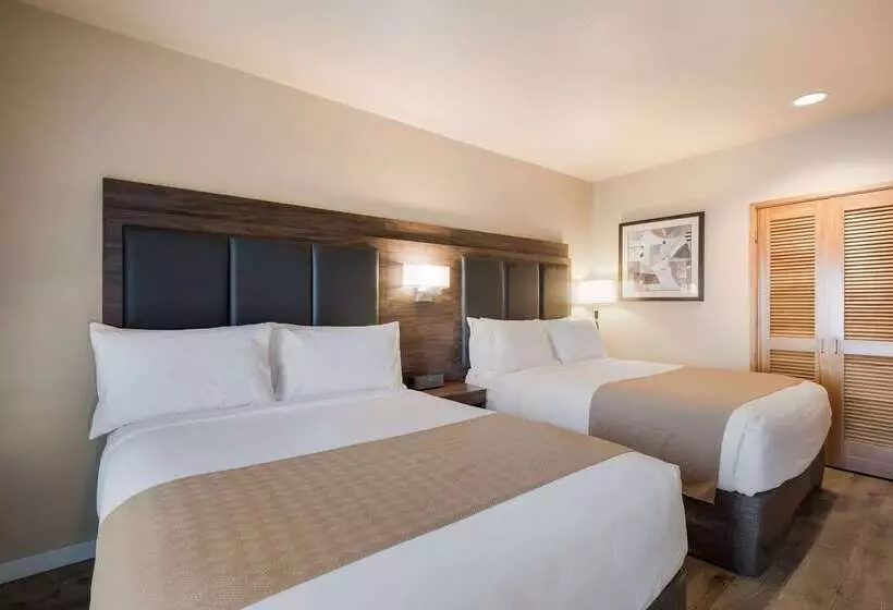 Inn At Port Gardner Everett Waterfront, Ascend Hotel Collection