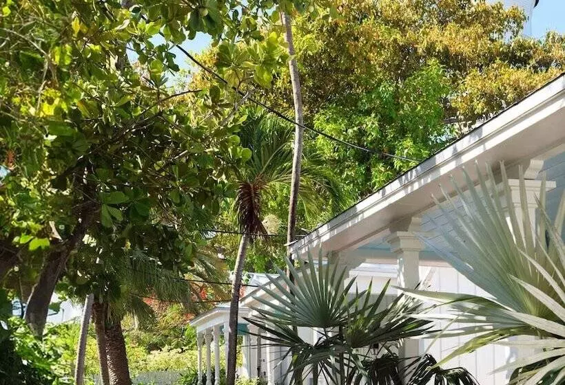 Lighthouse Hotel   Key West Historic Inns