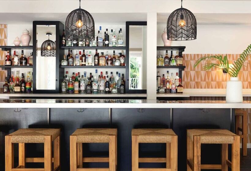 Lighthouse Hotel   Key West Historic Inns