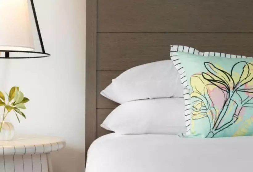 Lighthouse Hotel   Key West Historic Inns